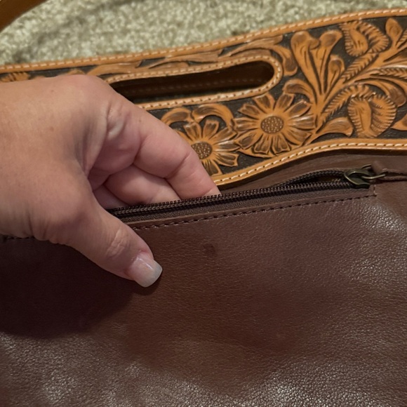 American Darling Tan and Cream Crossbody Bag with Fringe - Picture 9 of 10